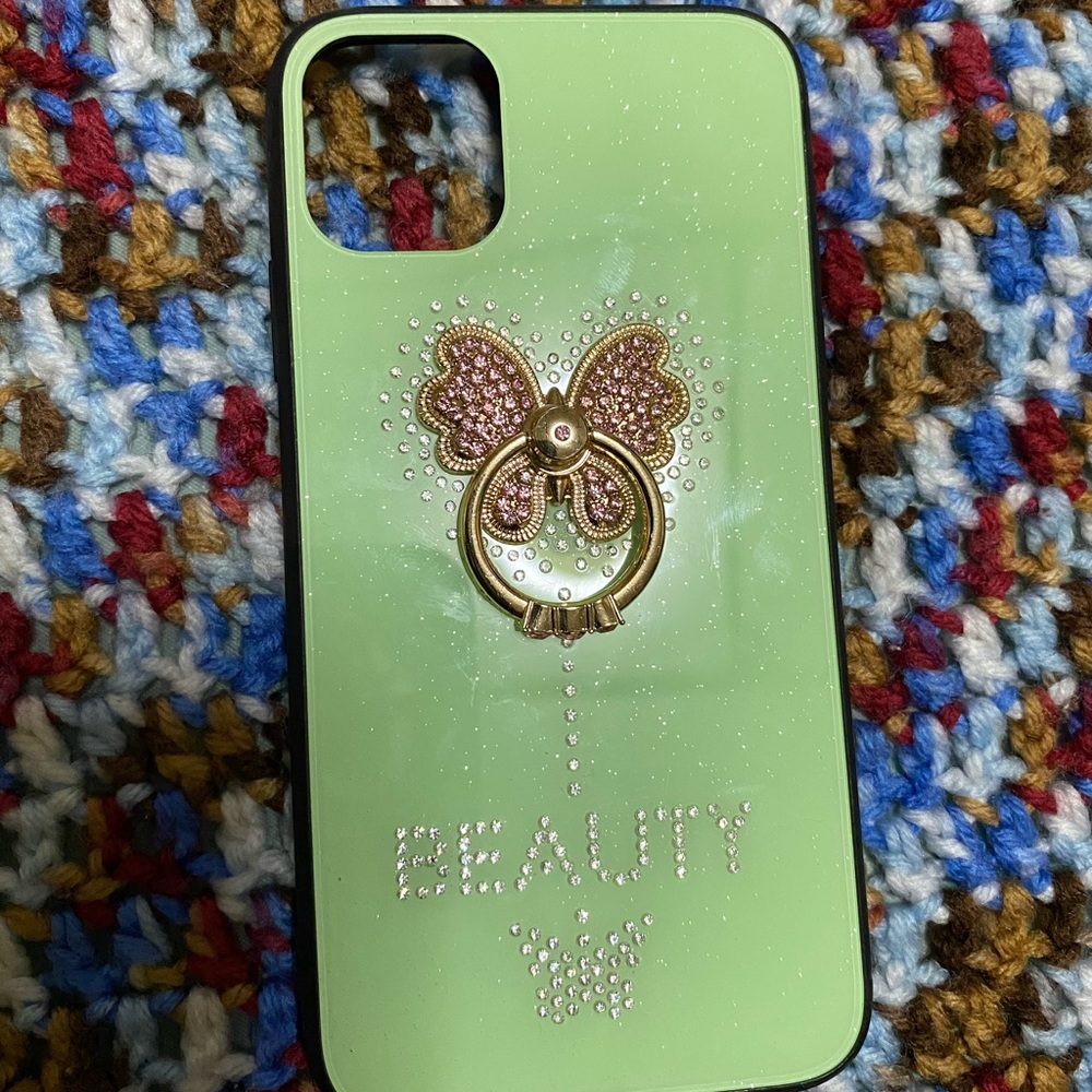 B E A U T Y Key Ring Case IPhone 11